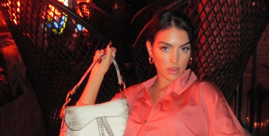 Джорджина Родригес, невеста криштиану роналду, девушка роналду, дети криштиану роналду, белла эсмеральда