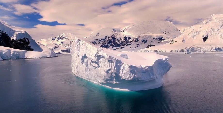 Скриншот из видео