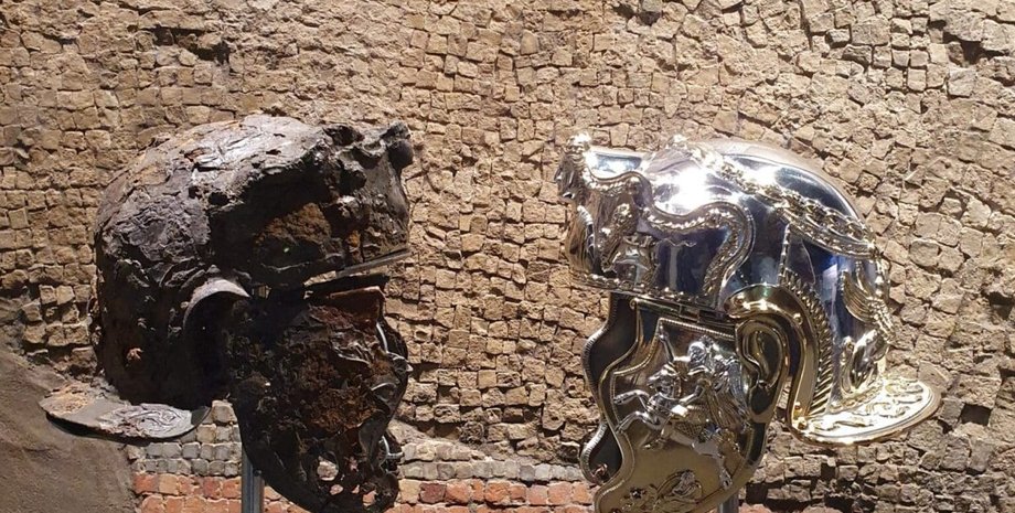 археологи, археологія, розкопки, Великобританія, залізний вік, позолота, срібло, залізо, шолом, прикраса, технологія, 3D, пластик, копія, репліка, Римська імперія, музей, артефакт, монети, виріб, технології, Британія