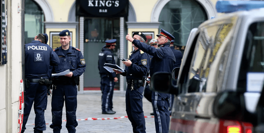 Швейцария, дома, отопление в Швейцарии, полиция, швейцариские полицейские
