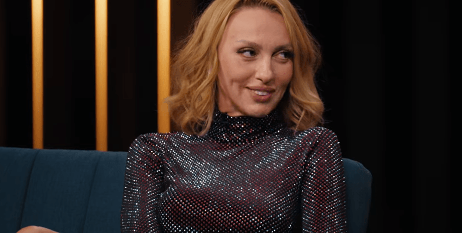 Оля Полякова