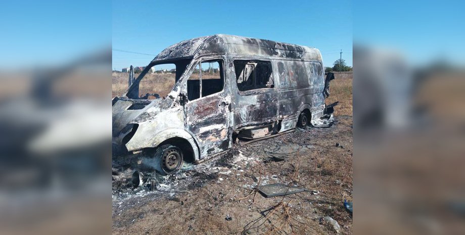 Ритуальний транспорт, машина, кладовище, похорон, Херсонська область, обстріл