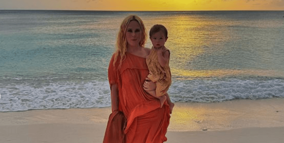 Румер Вілліс, дочка Луетта, океан