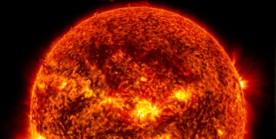 сонячні плями, Корональна маса сонця, Корональна маса,