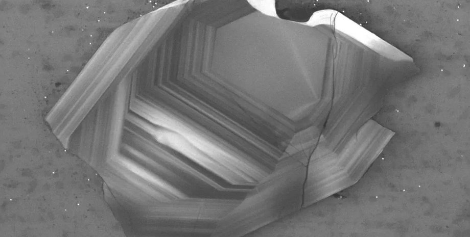 кристаллы, древние кристаллы