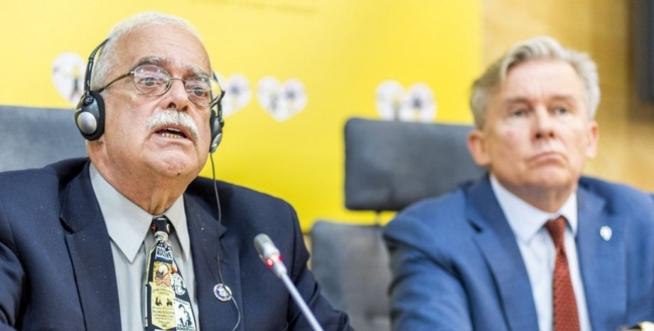 Президент Парламентської асамблеї, Конноллі, Україна НАТО,