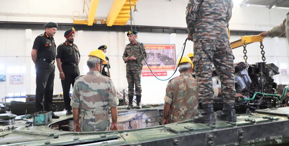 Танки т-90 , індійські танки, танки Індія