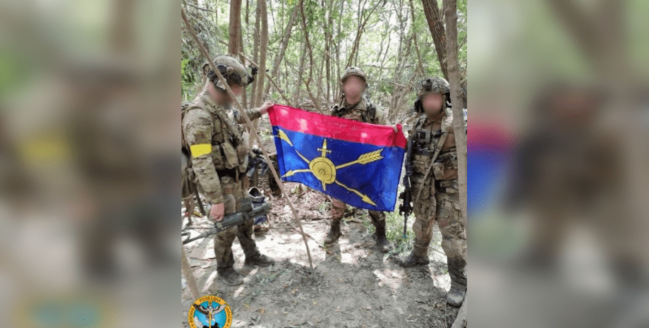 спецназ гур спецназ гур, военная разведка, ГУР, спецназ, военные, силы обороны, трофейный флаг