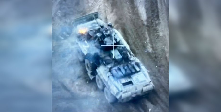 Бронемашина ВС РФ, ВС РФ Херсонская область, ВС РФ Крынки, бои под Крынками, ВСУ плацдарм, ВСУ левый берег