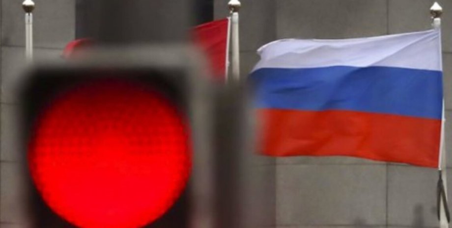 прапор Росії, санкції проти Росії