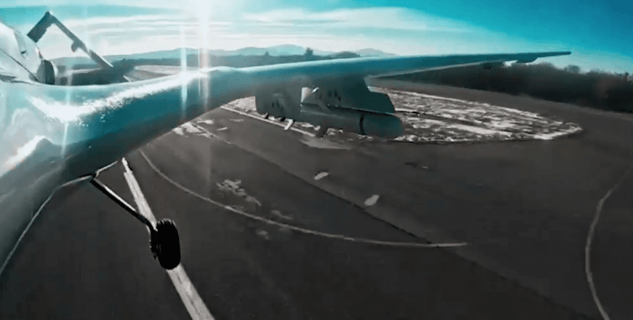 DESERT STING 16, безпілотник