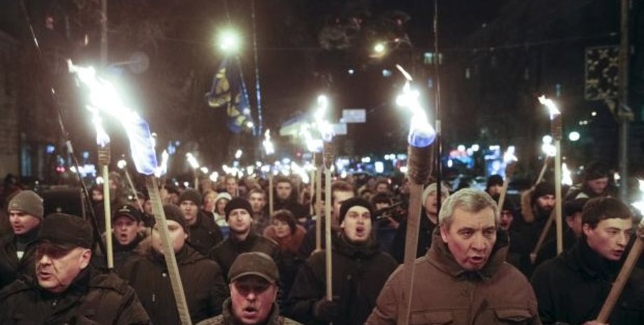 Факельное шествие в Харькове / Фото: УНИАН