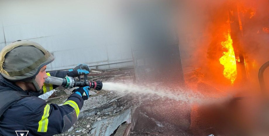 спасатель, огонь, тушение пожара