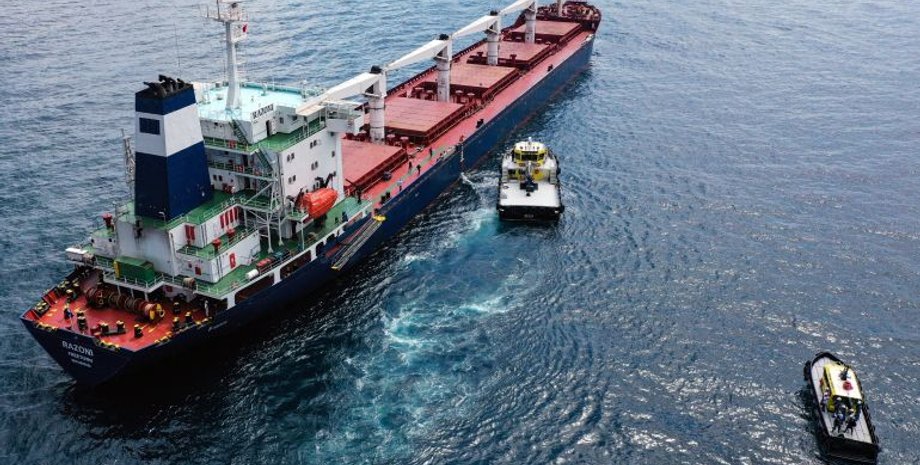 Корабль Razoni под флагом Сьерра-Леоне