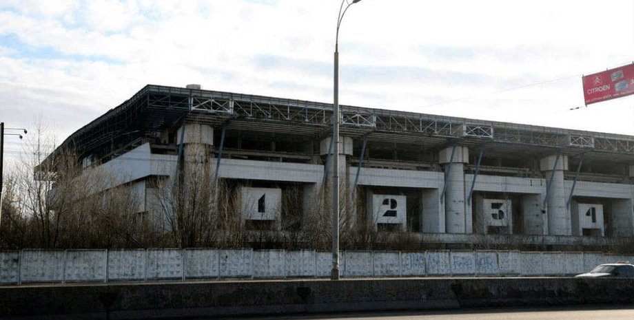 Заброшенный Ледовый стадион в Киеве / Фото из открытых источников