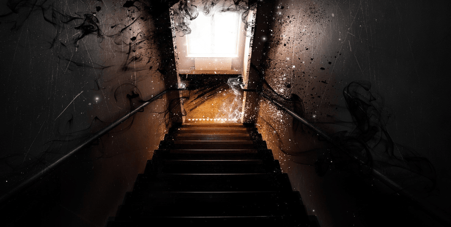 Підвал у будинку, підвал, будинок, замкнений підвал, таємна кімната, моторошний підвал,
