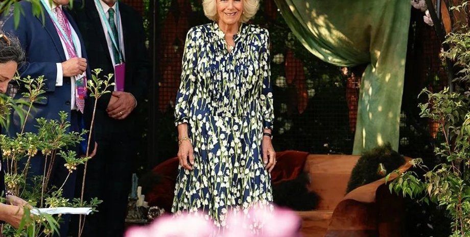 Королева Камилла, выставка цветов цветочное шоу в челси, модные образы королевы камиллы