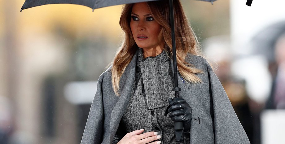 Фото: Footwear News