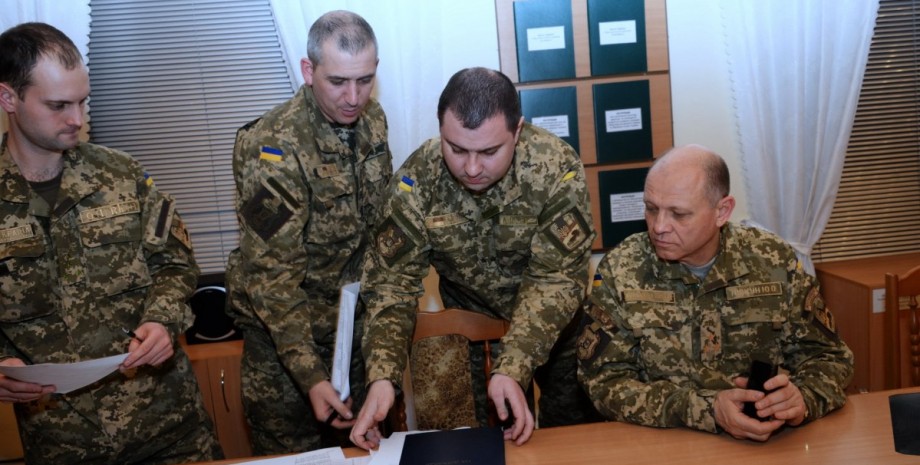 Військкоми Жорстка мобілізація, воєнкоми затримують людей, б'ють військовозобов'язаних