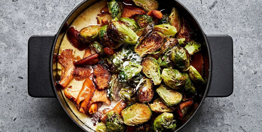 брюссельская капуста, грибы, сковорода, еда, гарнир