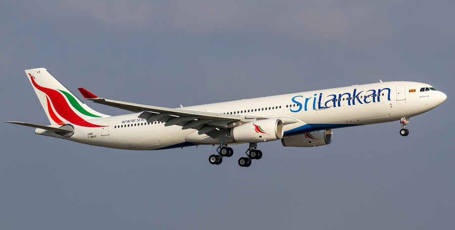 SriLankan Airlines, літак, скандал у літаку, конфлікт у літаку, почули крики, сварка пілотів у літаку,