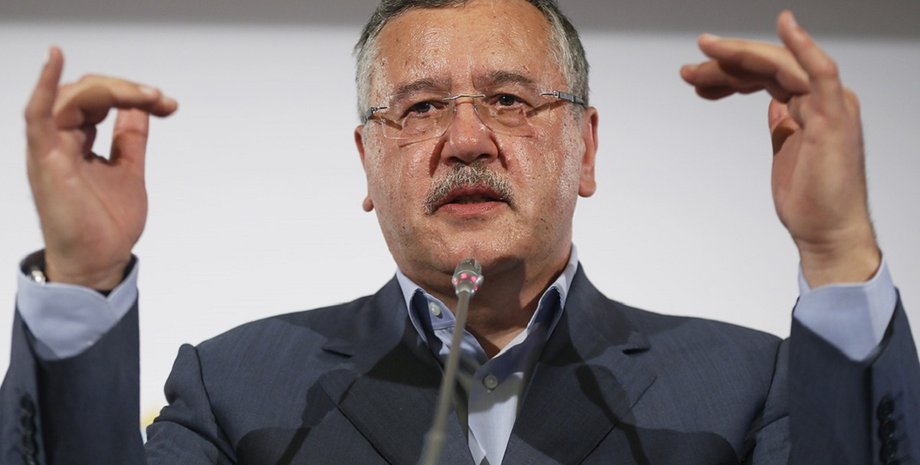 Анатолий Гриценко