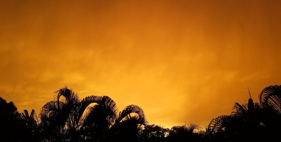 Небо в Майами. Фото: Twitter/@BMcNoldy