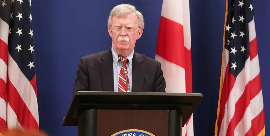 экс-советник Трампа Болтон объяснил, когда РФ может напасть на НАТО