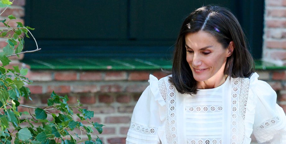 королева Летиция, здание, дерево