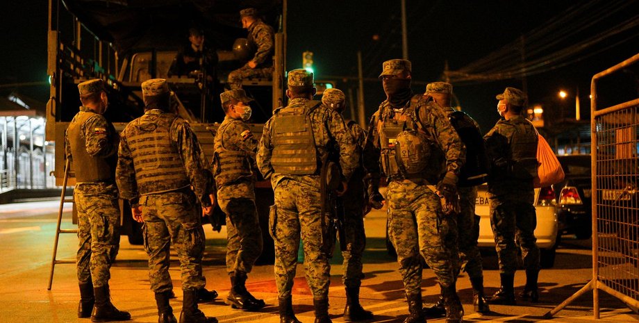 Еквадор, в'язниця, банди