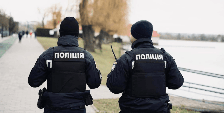 Побили чоловіка на порозі столичного ТЦК: прокуратура оголосила підозру двом правоохоронцям (фото)