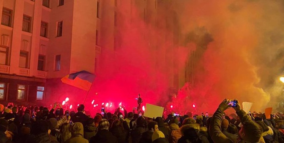 Слуга народу, Верховна Рада, Сергій Стерненко, Вандалізм, Правоохоронці, Протест