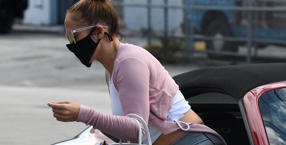 Дженнифер Лопес, сумка, спортзал