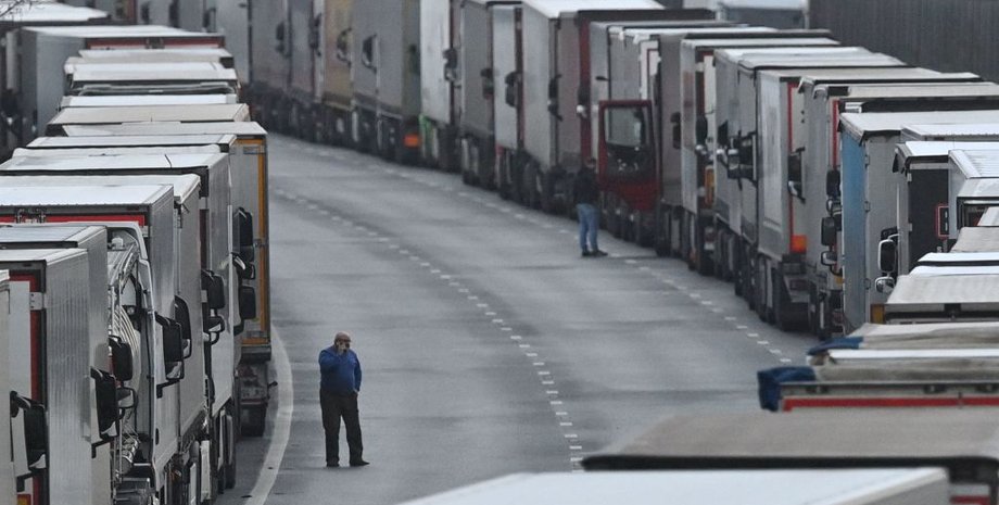 Дувр, пробки, дальнобойщики