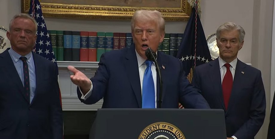 дональд трамп и роберт кеннеди говорят про аутизм в Белом доме