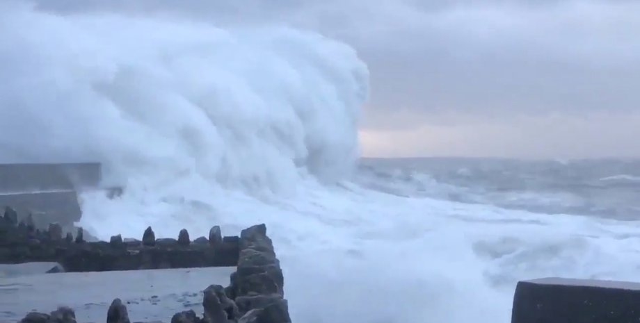 Шторм Брайан / Фото из открытых источников