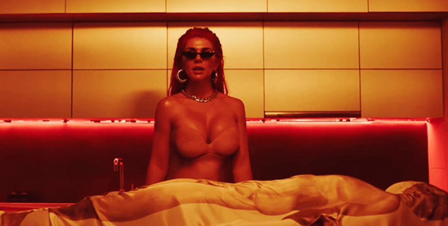 Фото: Кадр из YouTube