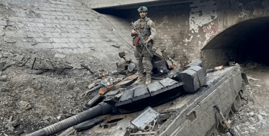 ЗСУ спалили свій легендарний трофейний танк під Бахмутом