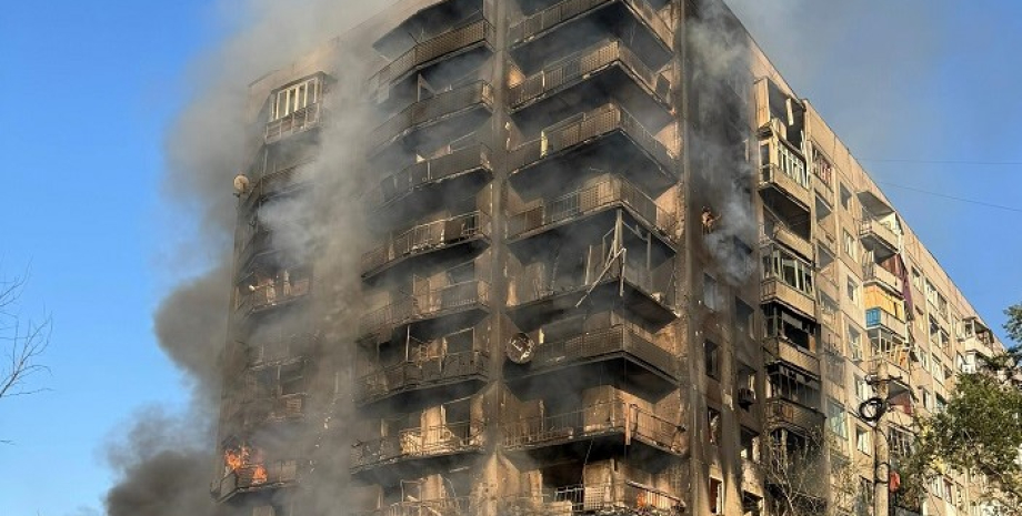 Повреждены жилые дома и газопровод — последствия ночной атаки в Константиновке В ночь на 22 августа российские войска нанесли массированные удары по Константиновке