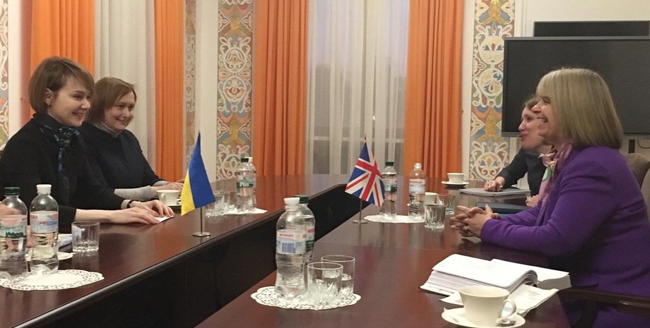 Харриет Болдуин / Twitter