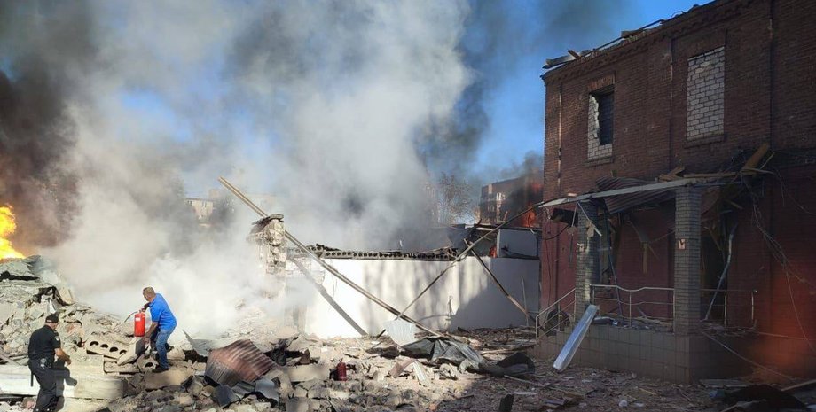 Взрывы Кривой Рог сегодня, Кривой Рог взрывы, Кривой Рог сегодня, прилет в Кривом Роге, удар по Кривому Рогу