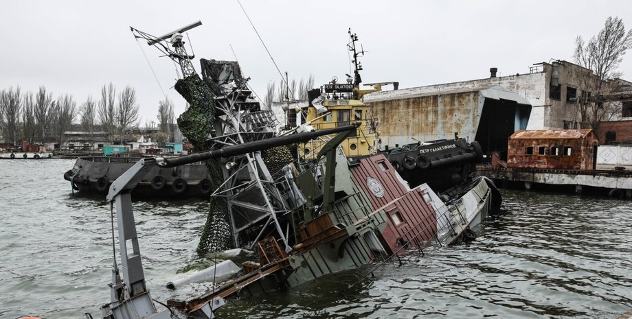 маріуполь, вибухи, прильоти, бавовна, порт, попадання, ПВО, Маріупольський порт