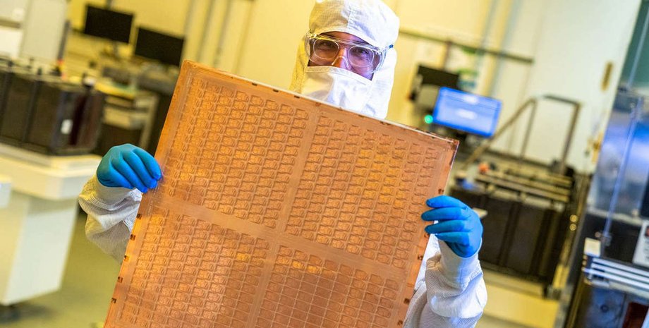 скляна підкладка, процесори, Intel