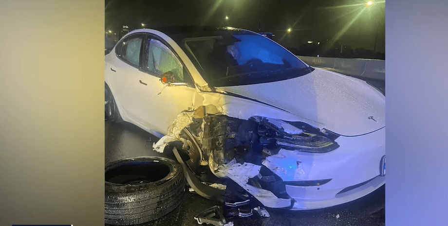 электромобиль Tesla, авария, фото