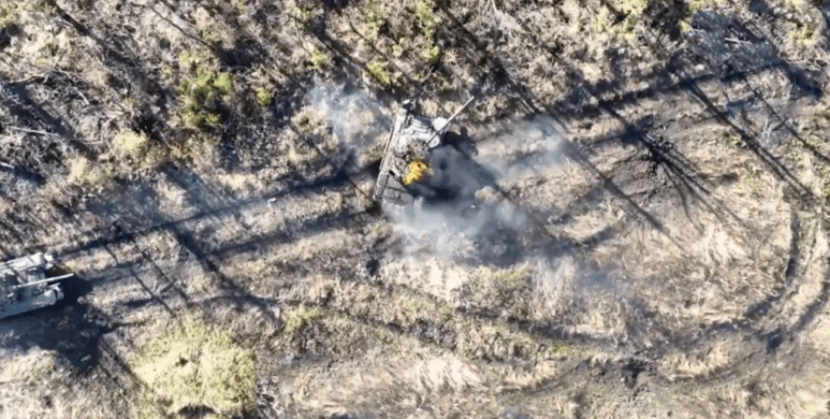 In order to impress the enemy armored vehicles, Ukrainian fighters used drones w...