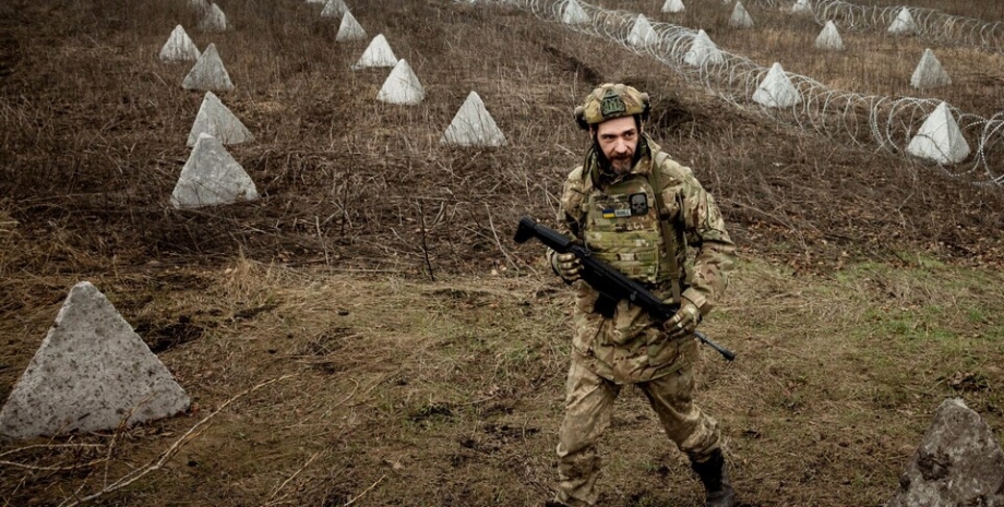 оборонительные сооружения, оборона фронта, война в Украине