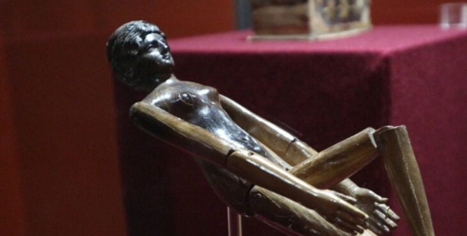 Римские куклы изготавливали из самых разнообразных материалов