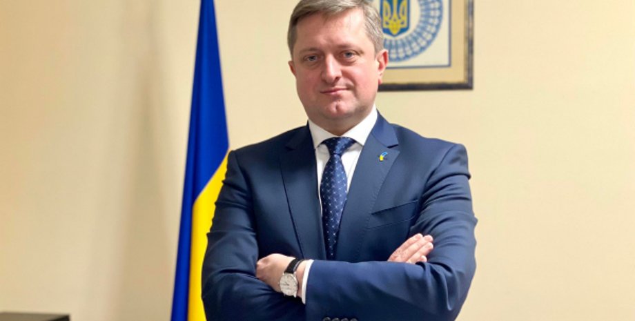 посол Украины в Польше, Василий Зварич