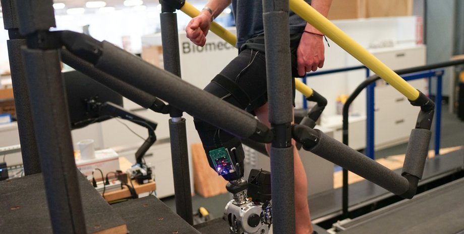 біонічна нога