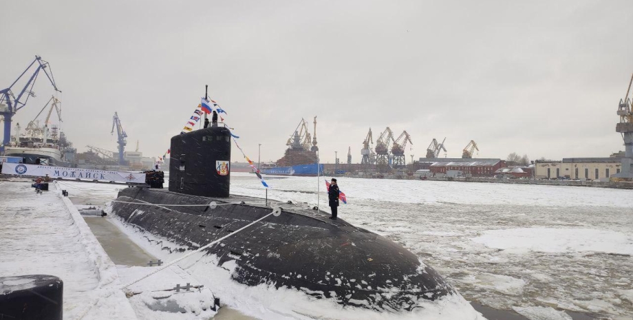 La flotte du Pacifique de la Fédération de Russie a reçu un sous-marin du projet...